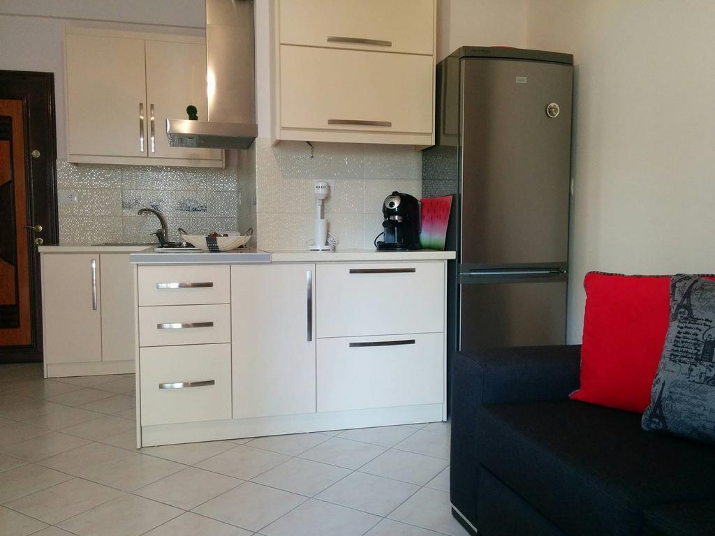 Sea - You Apartment Sarandë エクステリア 写真